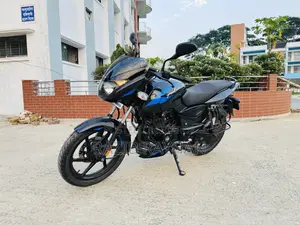 বাজাজ পালসার ১৫০ ২০২৩ কালো