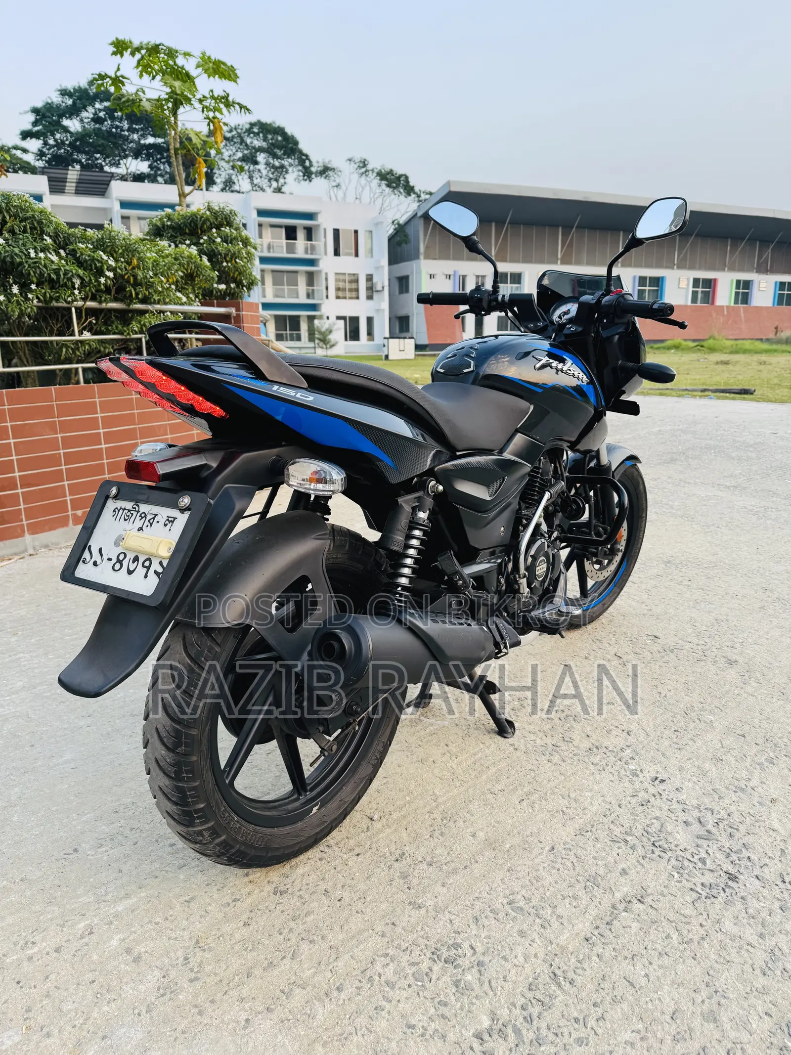 বাজাজ পালসার ১৫০ ২০২৩ কালো