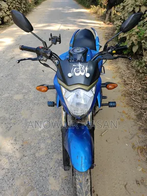 সুজুকি জিক্সার ২০১৬ ব্লু