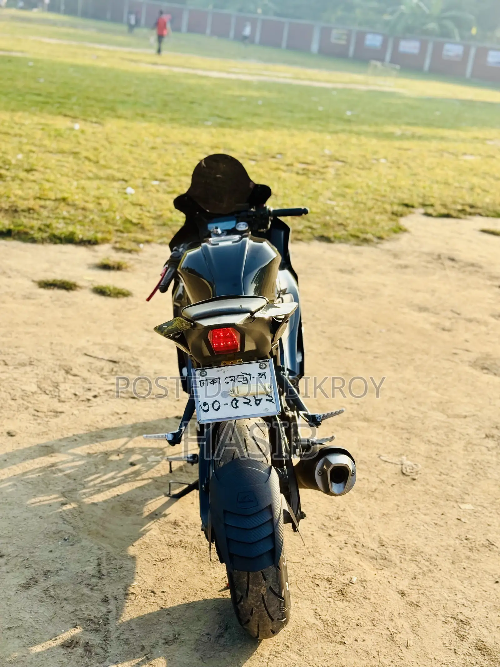 ইয়ামাহা ২০২৩ কালো