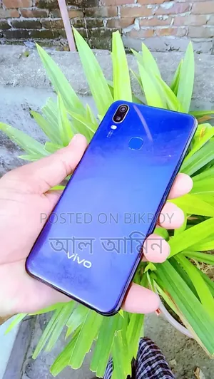Vivo Y11 32 GB Blue