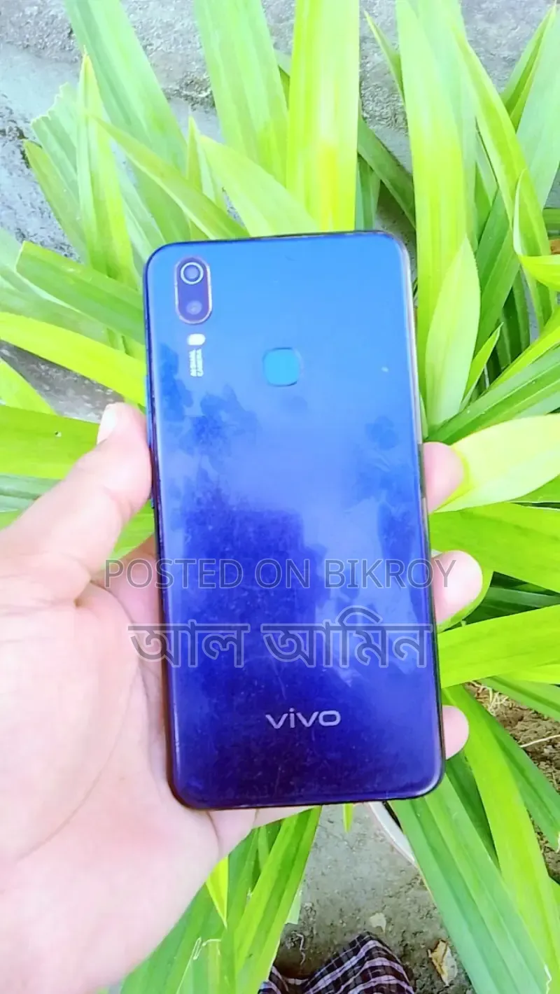 Vivo Y11 32 GB Blue