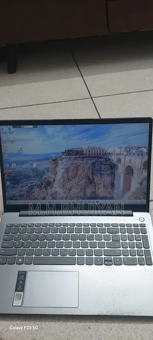 Laptop Lenovo Ideapad 3 4GB Intel Core i3 SSD 1T