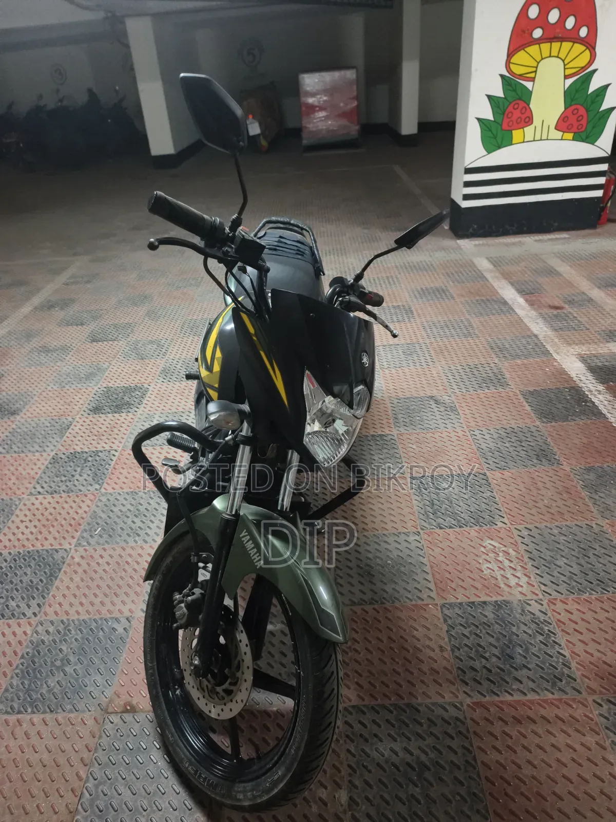 ইয়ামাহা সালুটো ১২৫ ২০১৮ ব্ল্যাক