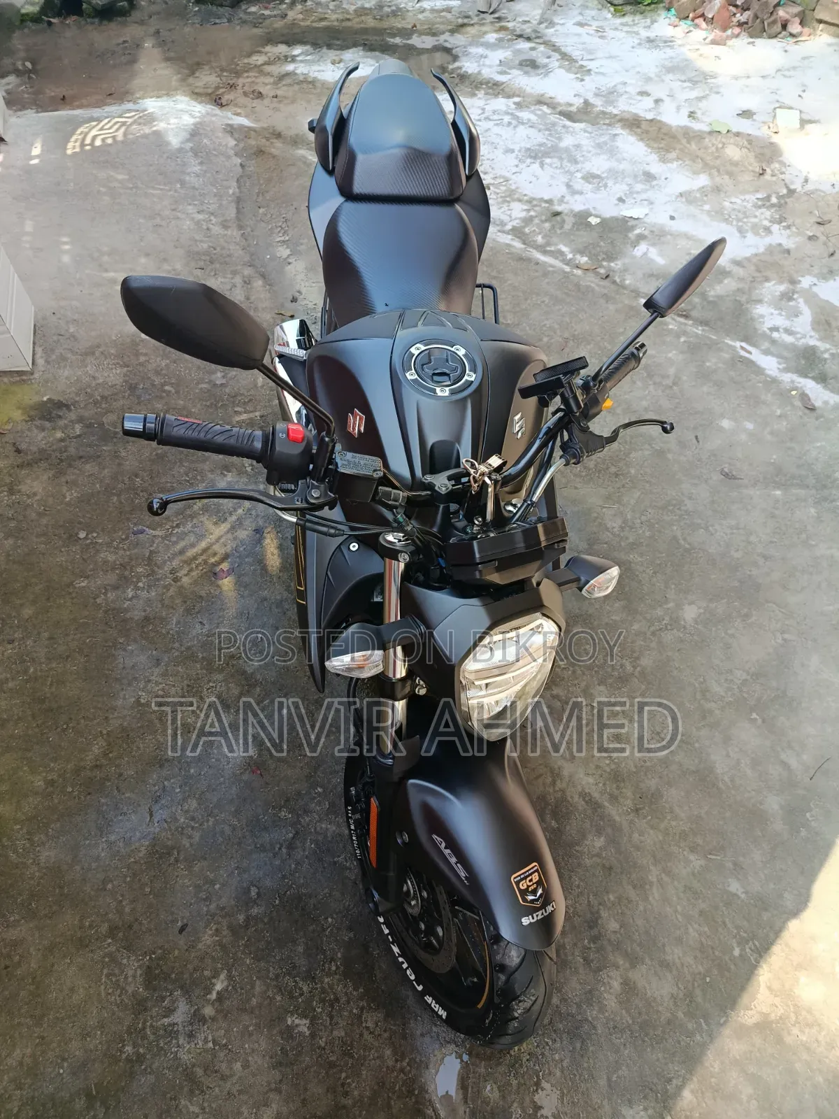 সুজুকি জিক্সার ২৫০ ২০২৪ ব্ল্যাক
