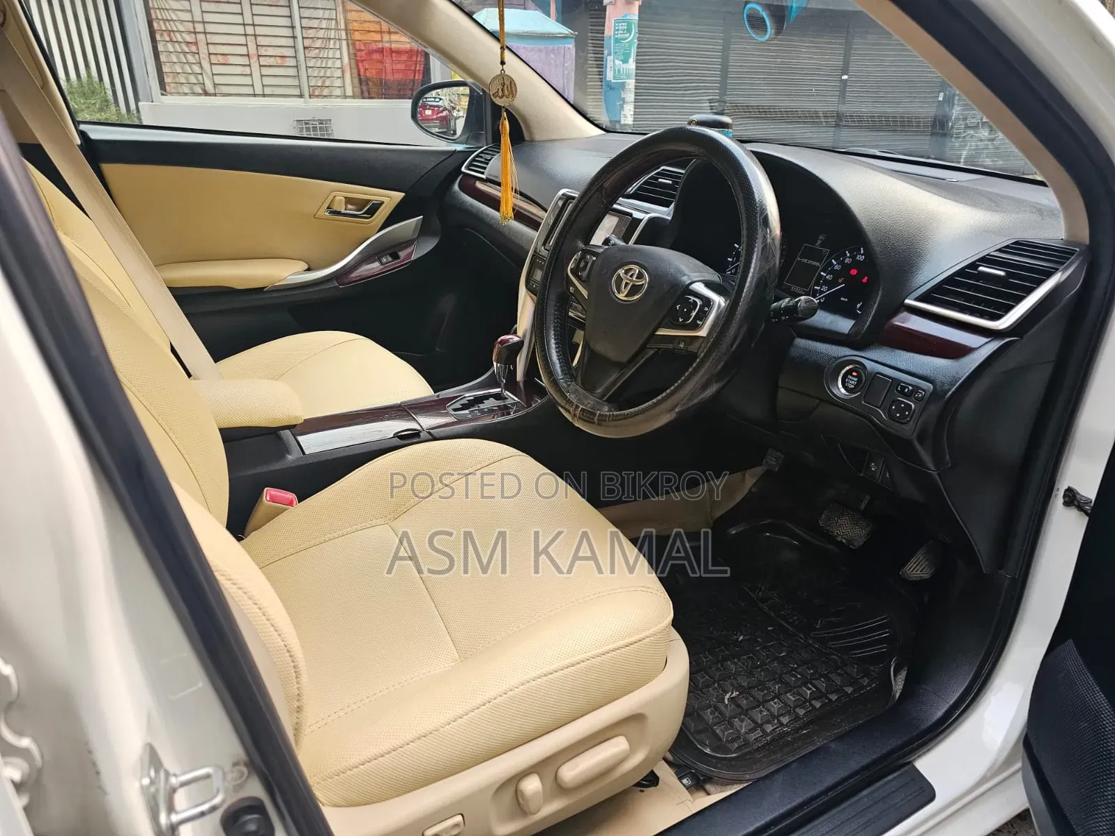 Toyota Premio 2017 Pearl