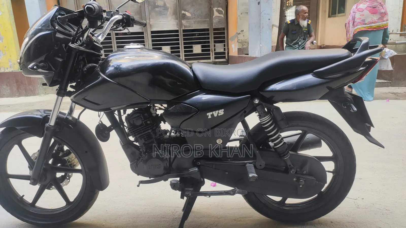টিভিএস মেট্রো প্লাস ২০১৬ কালো