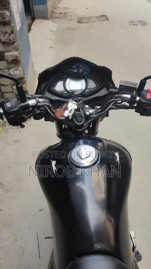 টিভিএস মেট্রো প্লাস ২০১৬ কালো