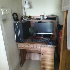 কম্পিউটার টেবিল বিক্রি হবে!