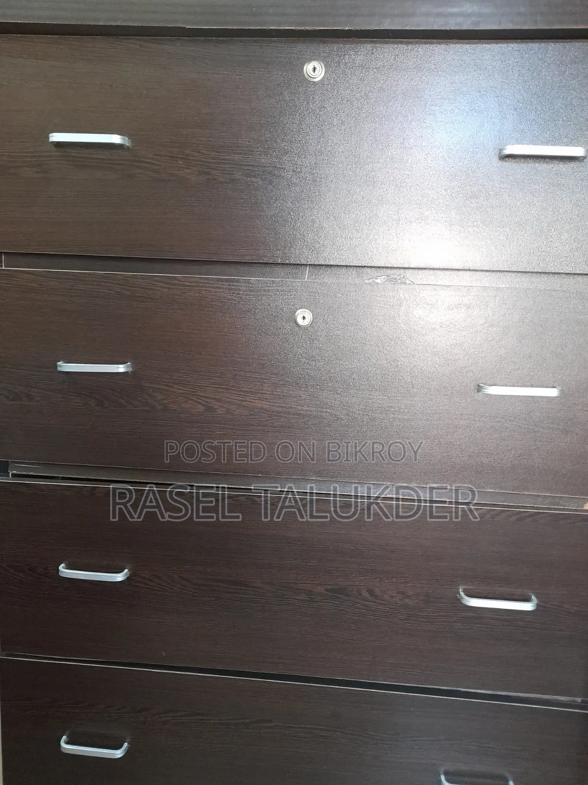 Beautiful design bed and wardrobe with drawer for sale