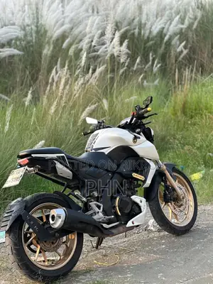 Yamaha MT-15 २०२১ সাদা