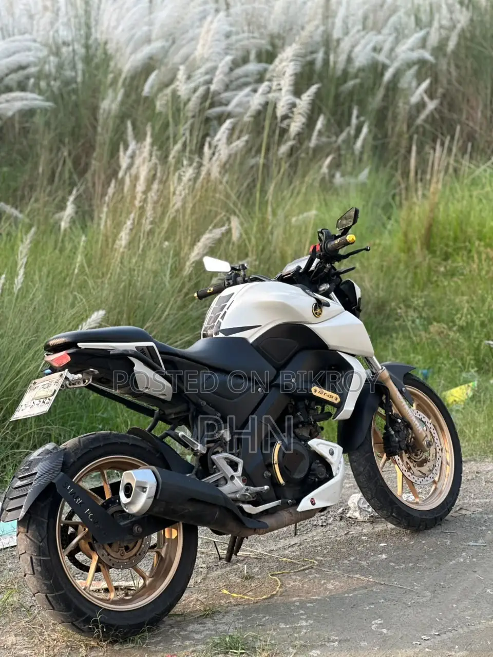 Yamaha MT-15 २०२১ সাদা