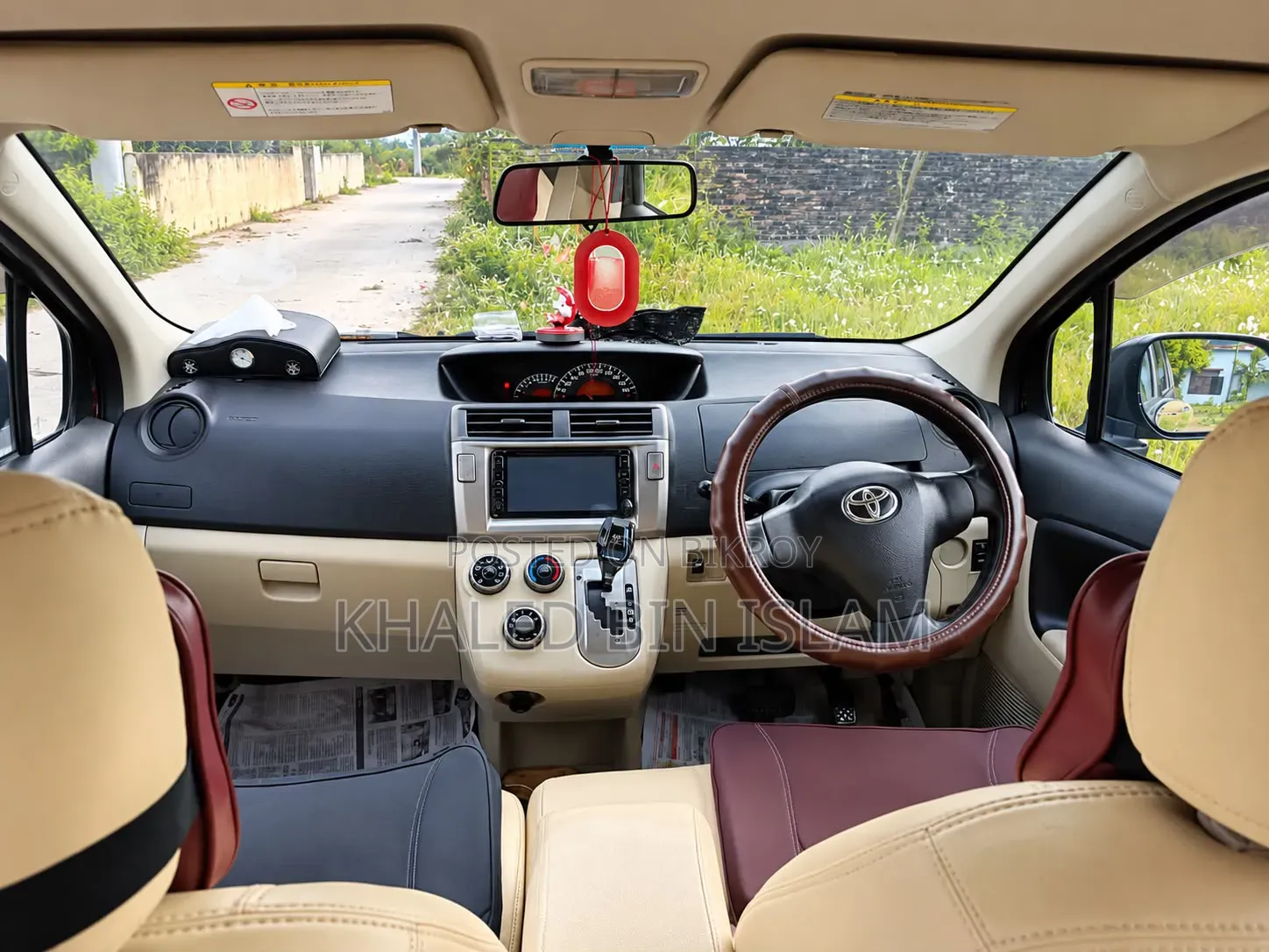 Toyota Passo Sette 2009 Maroon