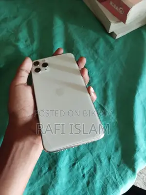 Apple iPhone 11 64 GB White