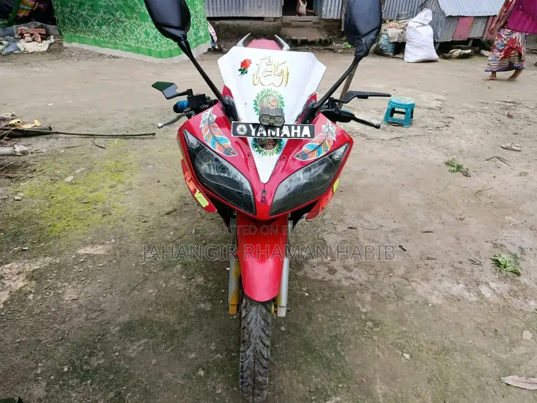 Yamaha R15 V3 2014 Red