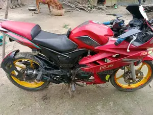 Yamaha R15 V3 2014 Red