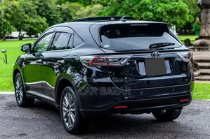 Toyota Harrier 2.0 2014 Black
