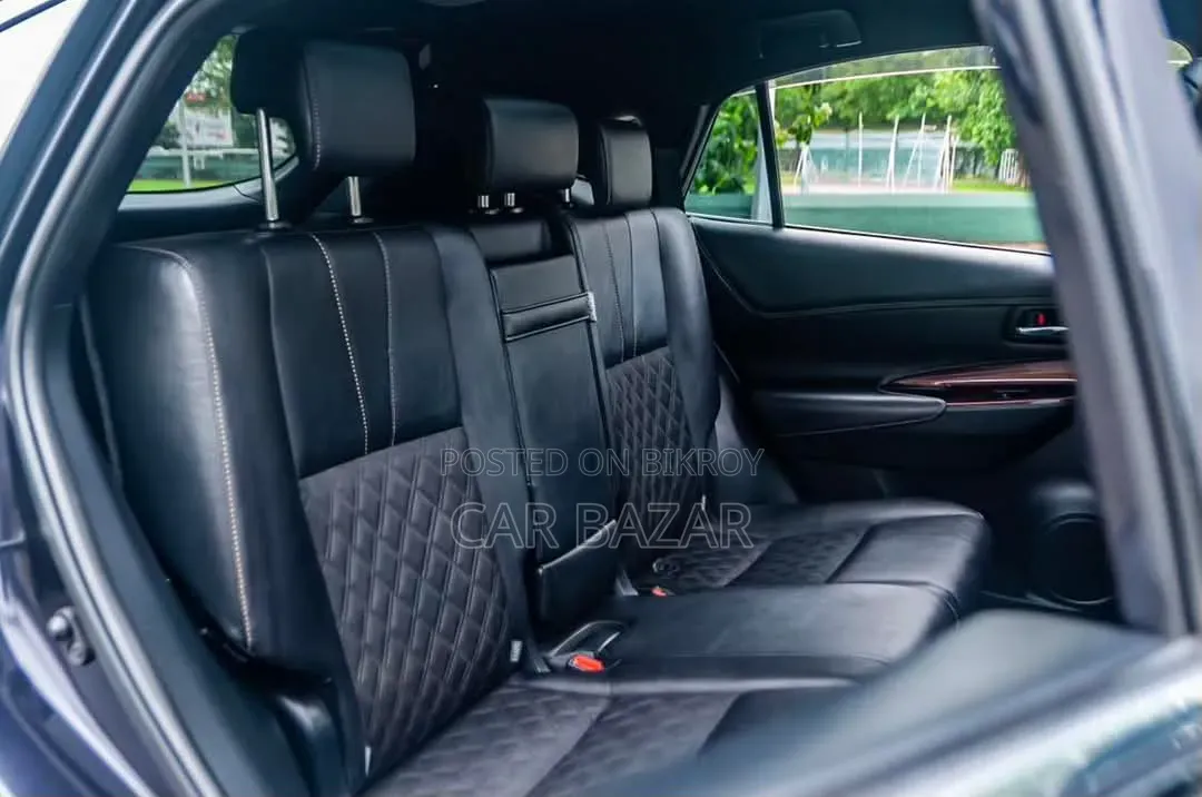 Toyota Harrier 2.0 2014 Black