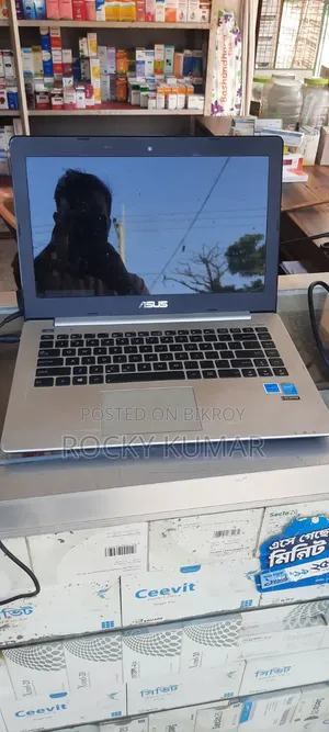 Asus Laptop 4GB Intel 1T SSD