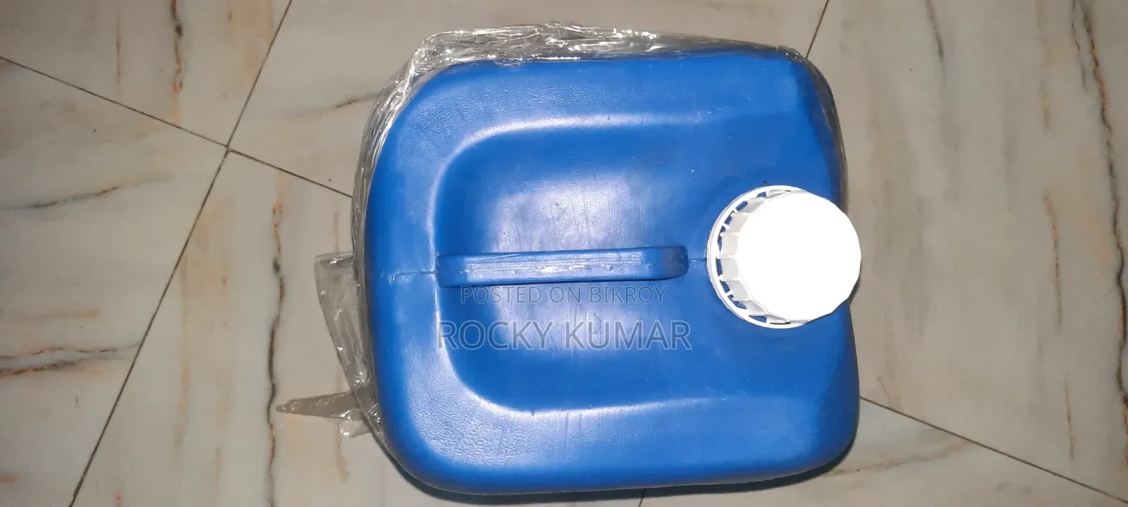 পুকুরের পানি গ্যাস মুক্ত করতে ইউক্কা লিকুইড