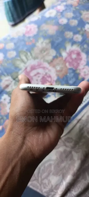 Apple iPhone 7 32 GB Silver