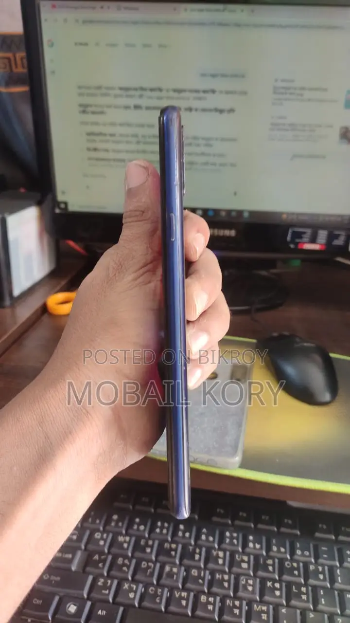 স্যামসাং গ্যালাক্সি এ২০এস ৩২ জিবি নীল