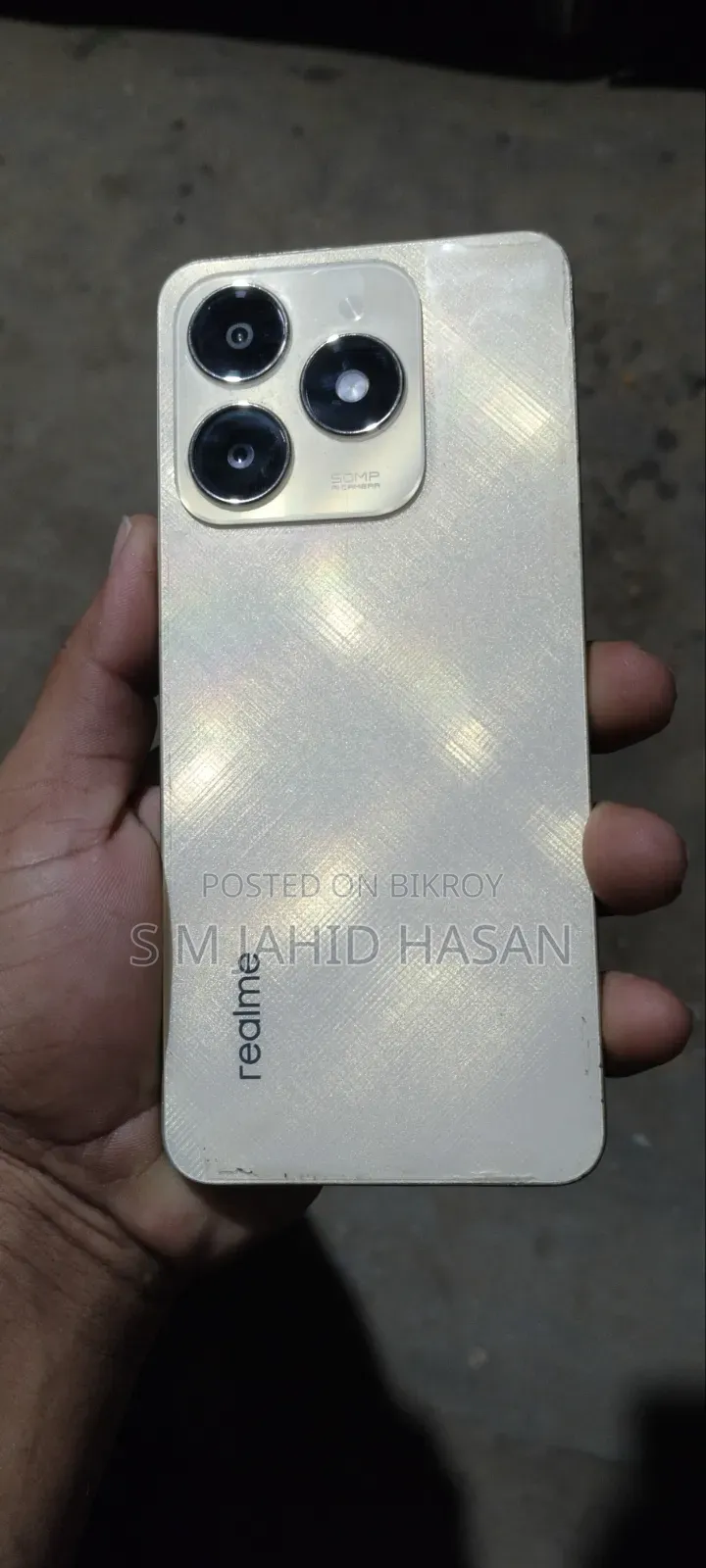 রিয়েলমি সি৬১ ১২৮ জিবি সাদা