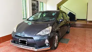 Toyota Aqua S 2014 Gray