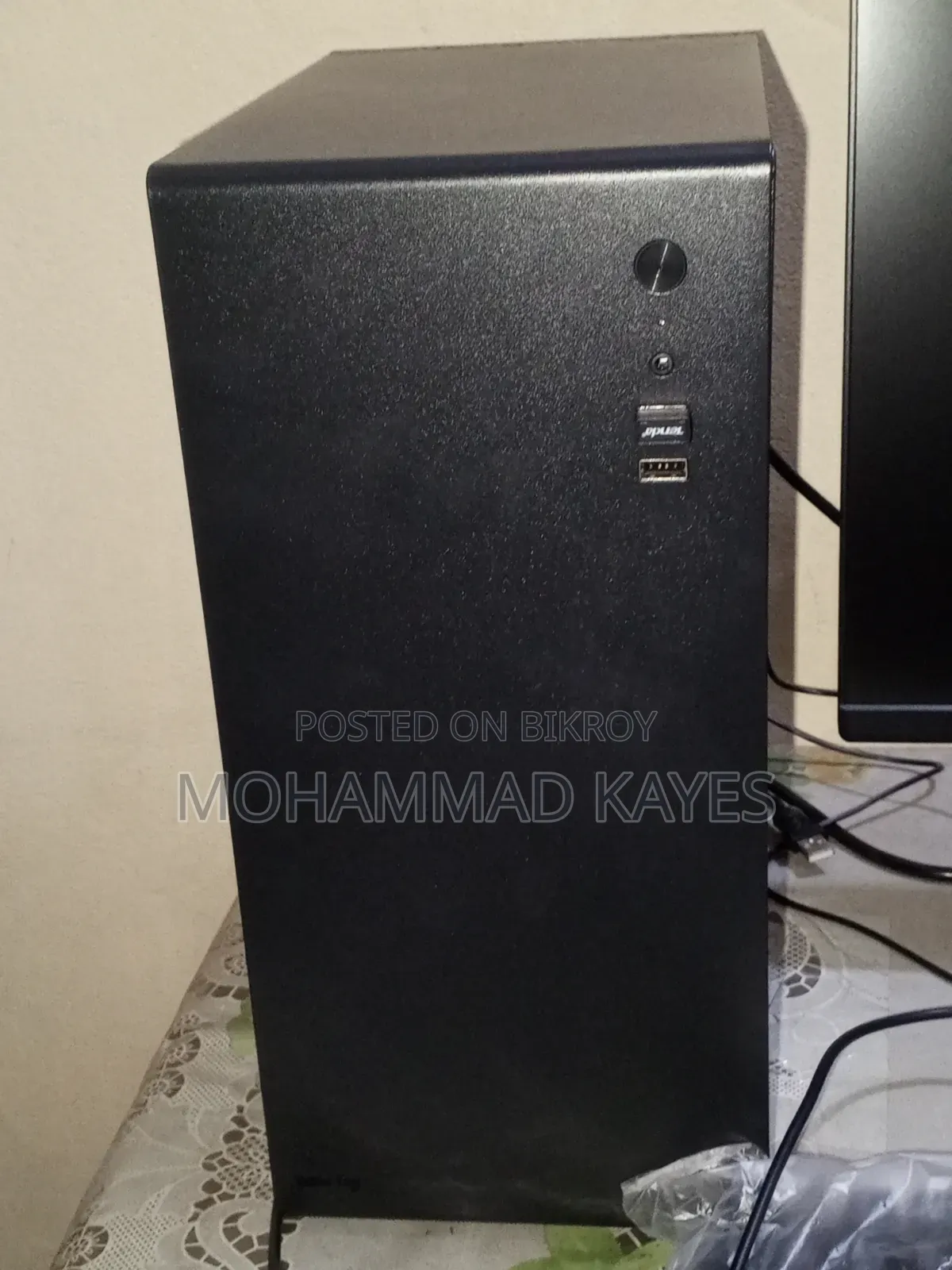 MSI Desktop Computer 256GB AMD Ryzen 5 640GB HDD