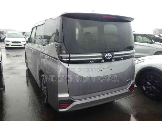 Toyota Voxy Hybrid S-Z 2WD 7-Seater 2022 Gray