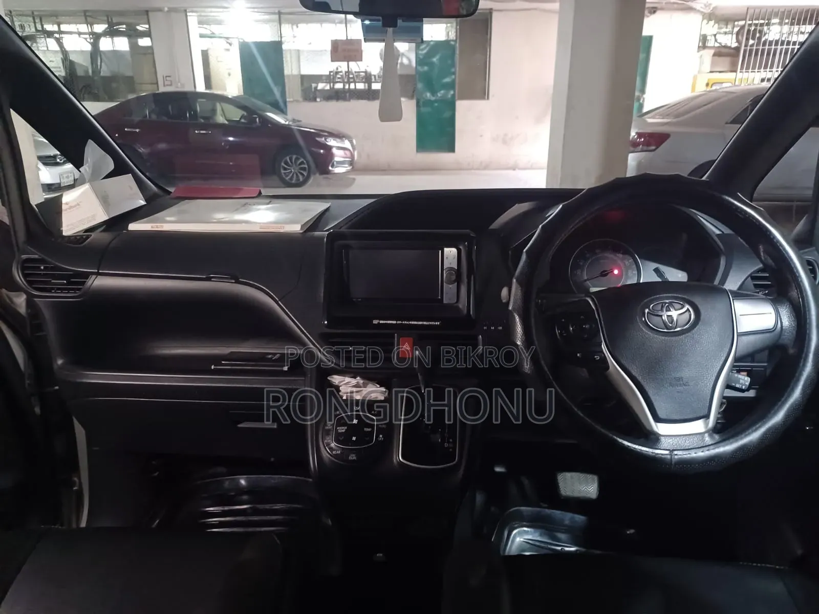 Toyota Noah 2.0 AWD (7 Seater) 2021 Black