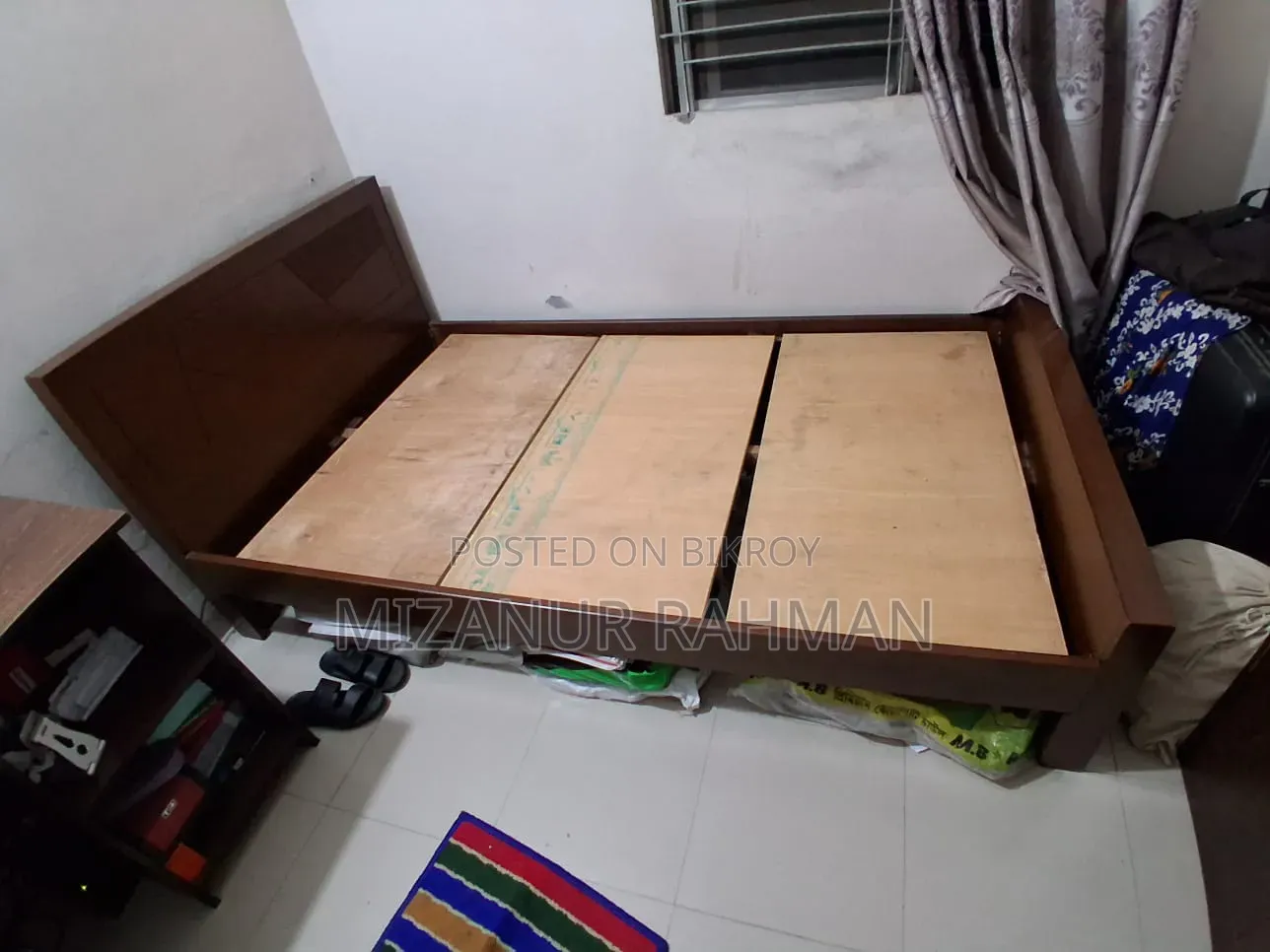 Semi Double Bed