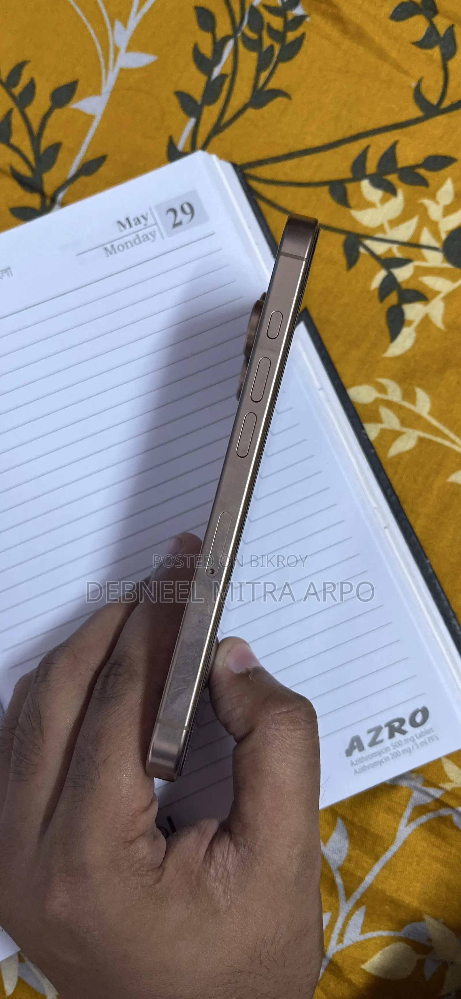 Apple iPhone 16 Pro 128 GB Gold