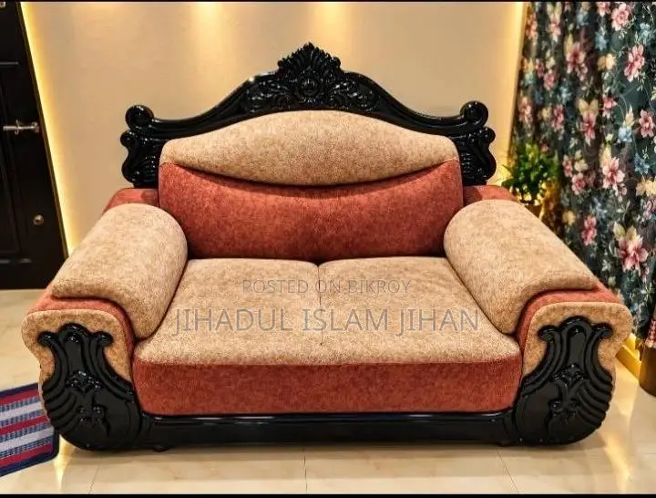 Beautifully designed (2+2+1) sofa set for sale.