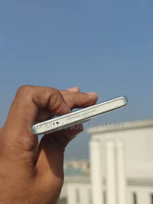 ভিভো এক্স৯০ ২৫৬ জিবি হোয়াইট