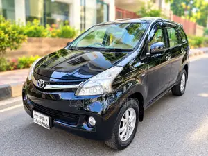Toyota Avanza 2014 Black