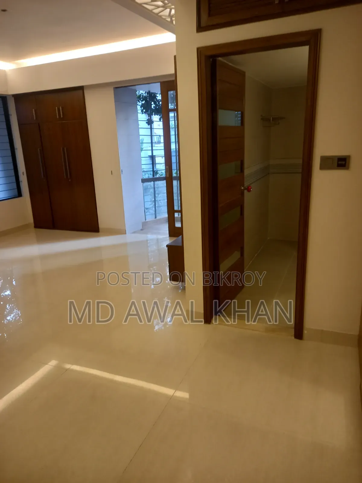 Furnished 3-bedroom Apartment in Dhanmondi for sale