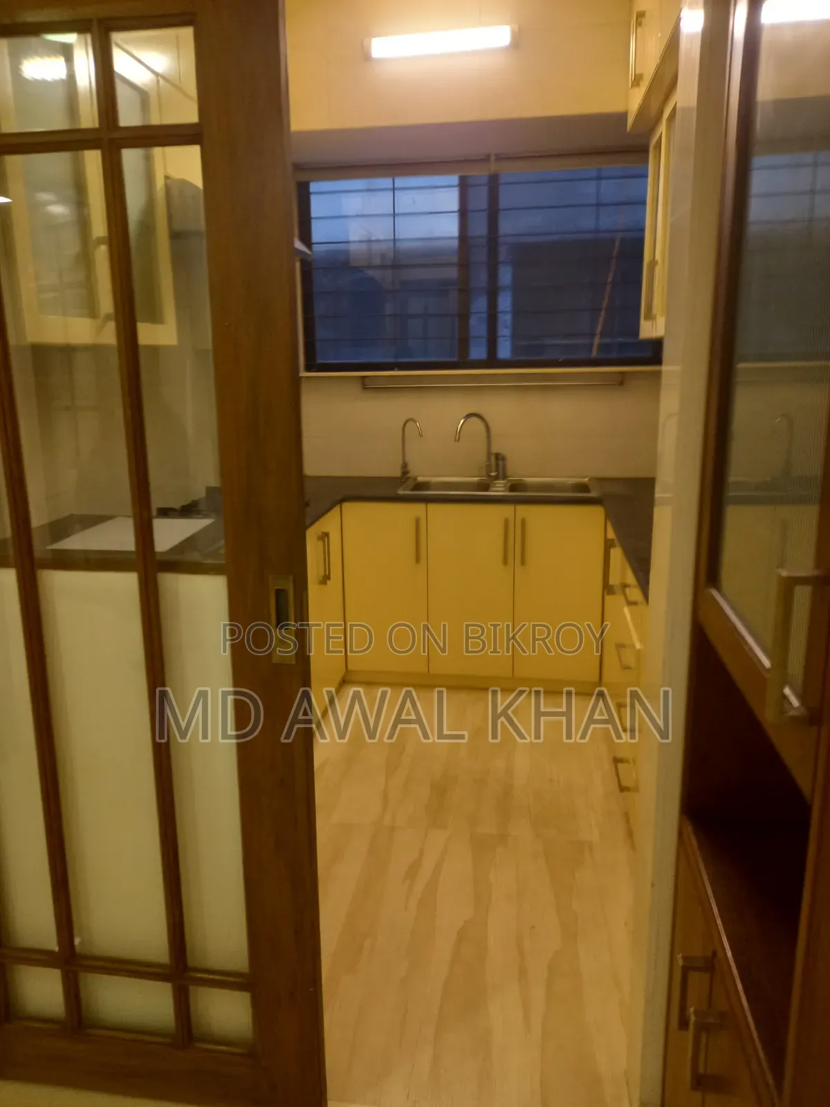 Furnished 3-bedroom Apartment in Dhanmondi for sale