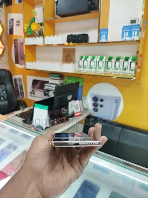 ভিভো ওয়াই ৪০০ প্রো ২৫৬ জিবি গোল্ড