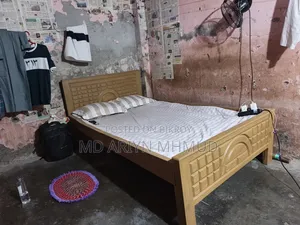 Very good double sleeping teak wood bed, very sturdy
