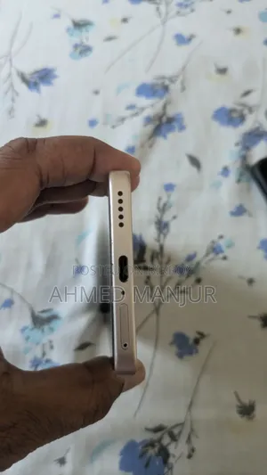 অনার ৪০০ ২৫৬ জিবি রোজ গোল্ড