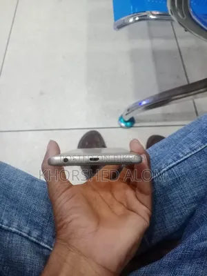 স্যামসাং গ্যালাক্সি জে৪ ৩২ জিবি গোল্ড