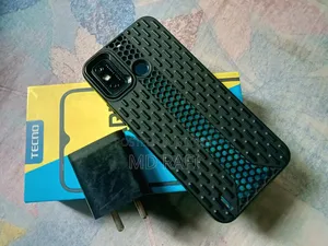 Tecno 32 GB Blue