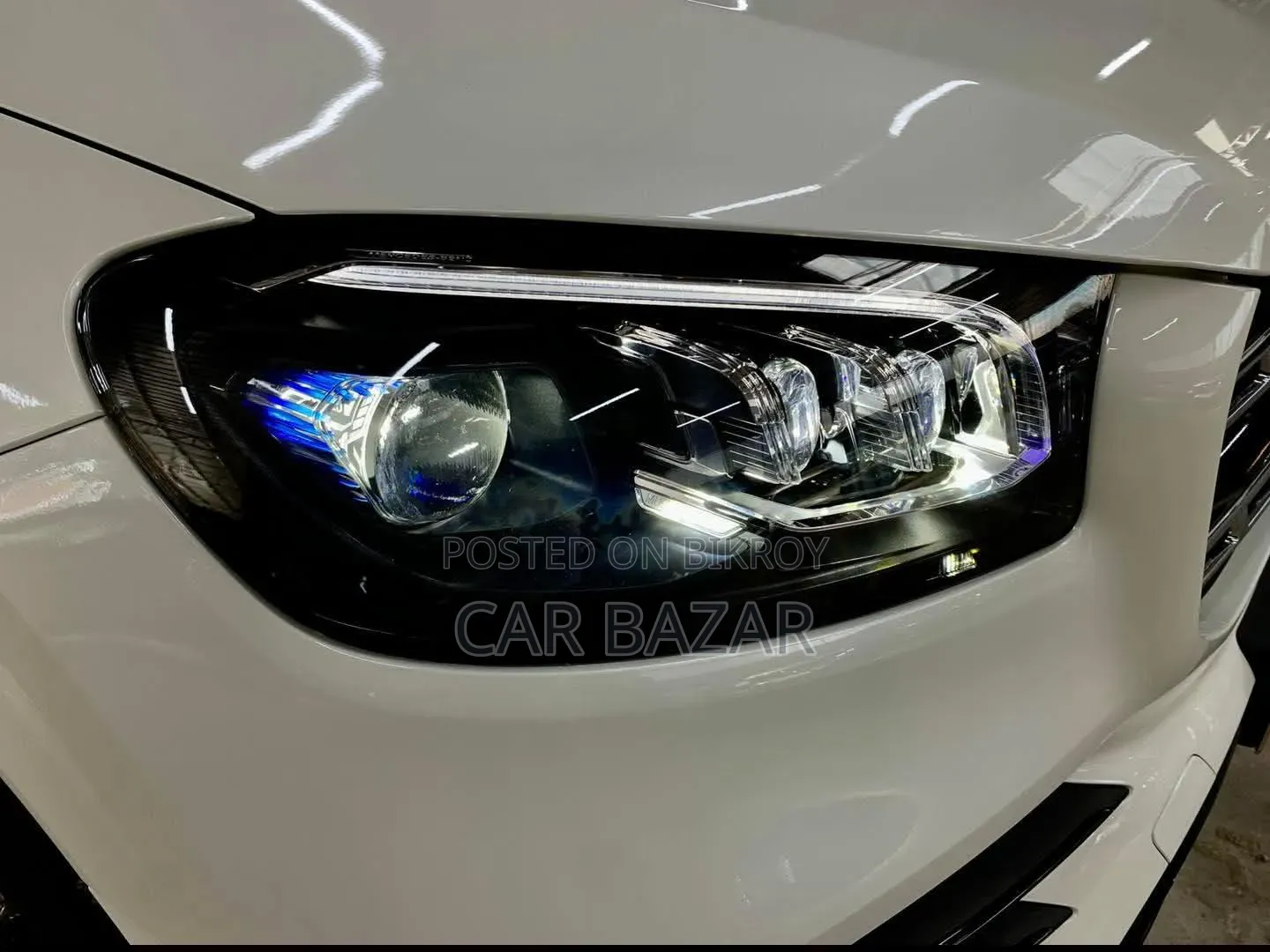 Mercedes-Benz GLS-Class GLS 400d 2021 সাদা