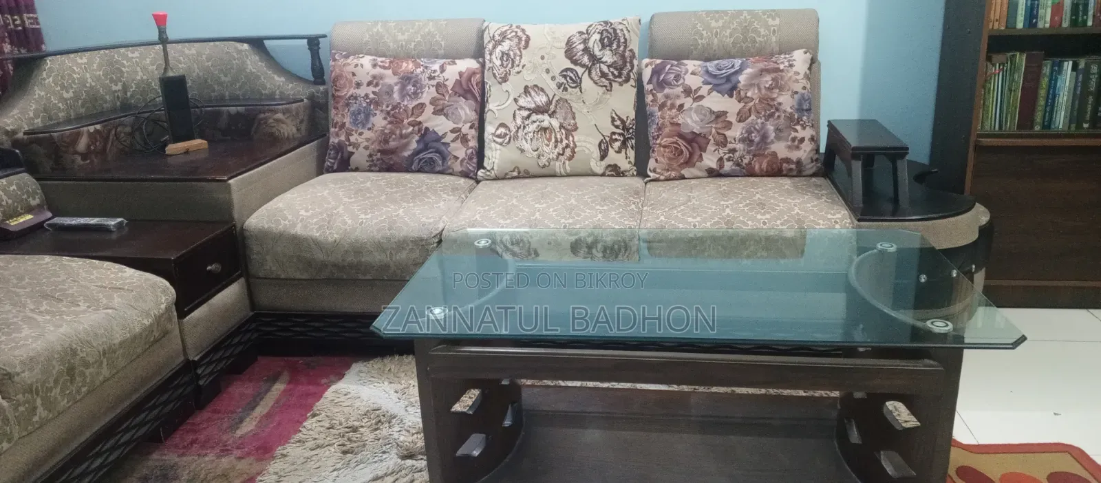 Sofa set with table for sale,