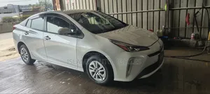 Toyota Prius 2020 Pearl