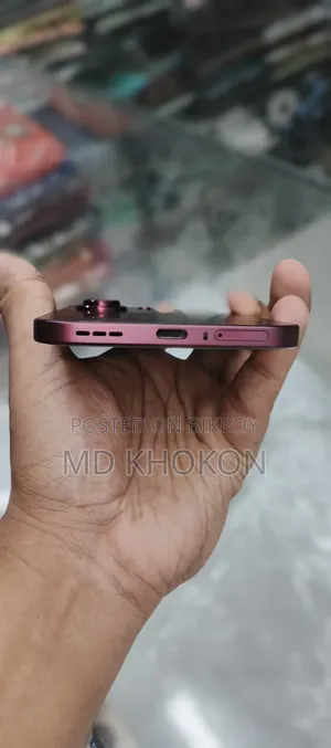 নিউ টেকনো ক্যামন স্লিম ২৫৬ জিবি রেড