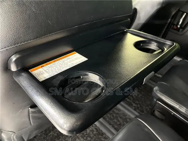 টয়োটা নোয়া ২০২১ পার্ল