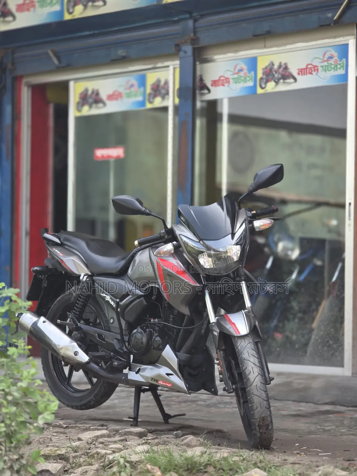 টিভিএস অ্যাপাচি আরটিআর ১৬০ টুভি ২০১৬ ব্ল্যাক
