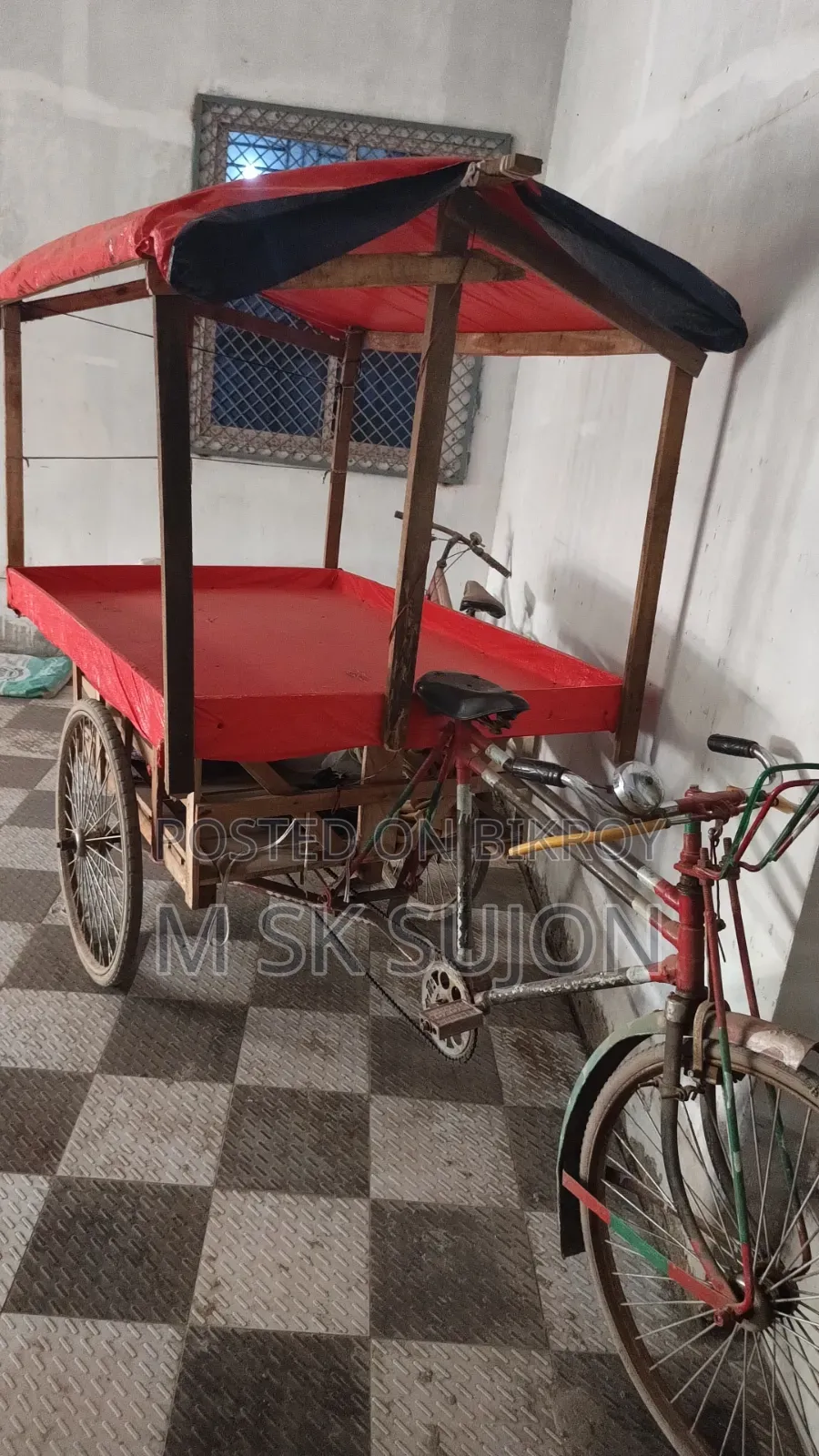 কাপড় বিক্রির প্যাডেল ভ্যান বিক্রি হবে